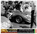 224 Ferrari 330 P4 N.Vaccarella - L.Scarfiotti c - Box Prove (24)